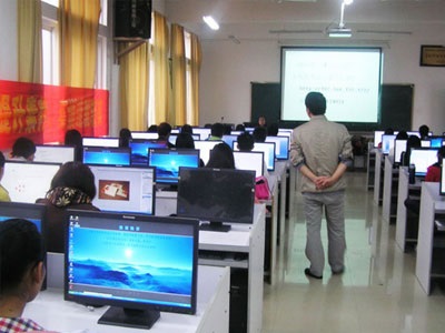 練車(chē)時(shí)什么態(tài)度，考試時(shí)什么運(yùn)氣！